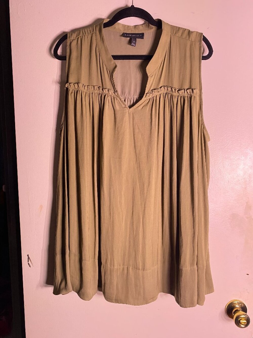 Lane Bryant Olive Green Blouse  Relaxed Fit Flowy Sleeveless Blouse